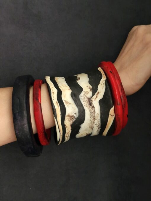 Vegan Ivory, Black & Red Bangle Stack Size L (Set of 5)