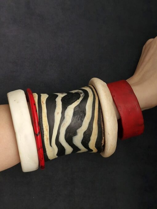 Vegan Ivory, Black & Red Bangle Stack Size M (Set of 5)