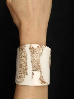 Vegan Ivory & Brown Flat Cuff Size M