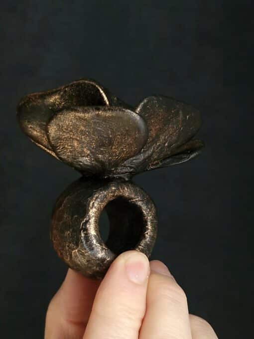 Black with Gold Sheen Flower Ring Size 7.5 - Image 6