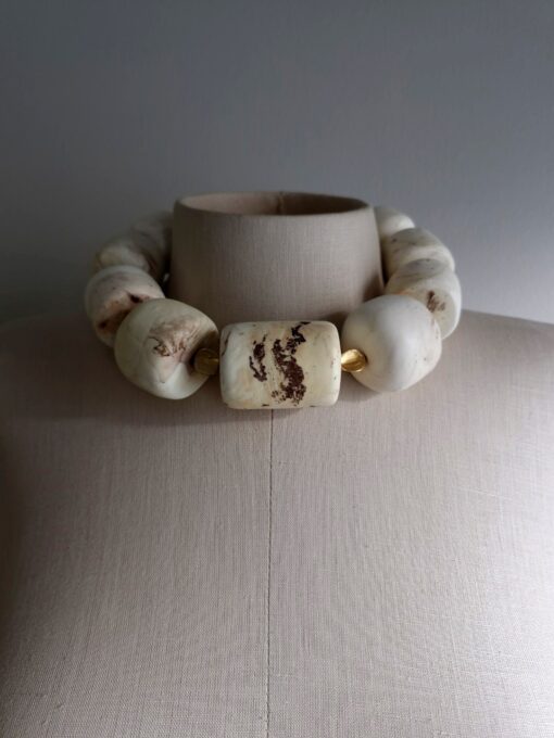 Adjustable Vegan Ivory & Golden Necklace - Image 5