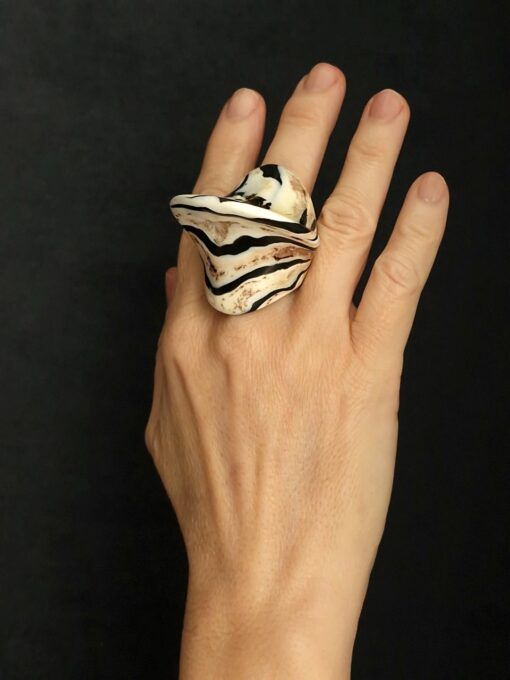 Vegan Ivory & Black Ring Size 8 - Image 4