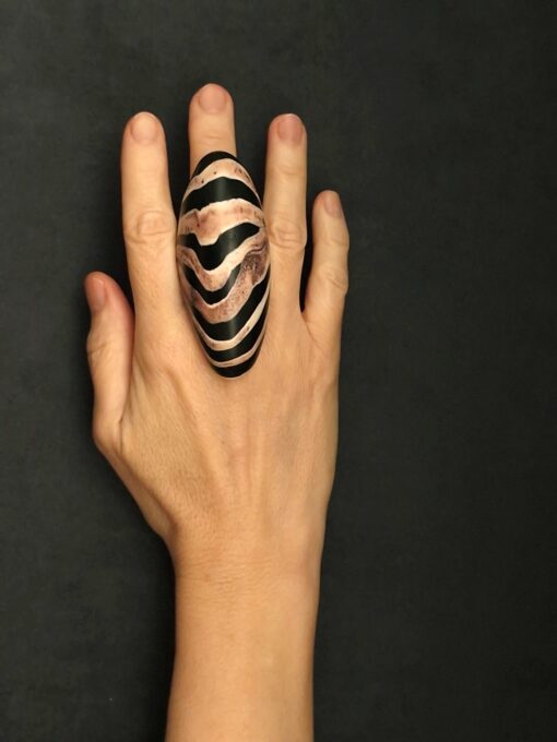 Brown & Black Ring Size 7 - Image 2