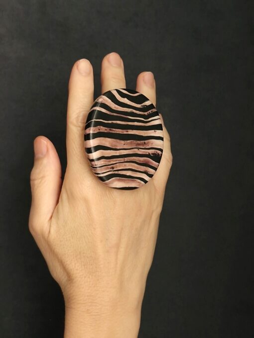 Black & Brown Ring Size 8 - Image 3