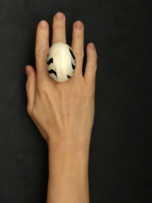 Vegan Ivory & Black Ring Size 7.5 - Image 2