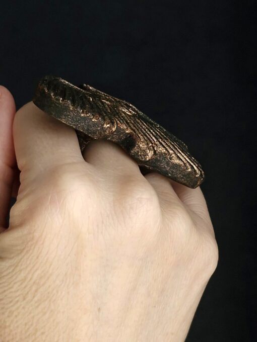 Black with Gold Sheen Sculptured Ring Size 8 - Image 5