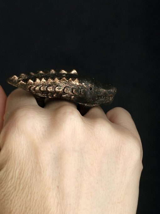 Black with Gold Sheen Sculptured Ring Size 8.5