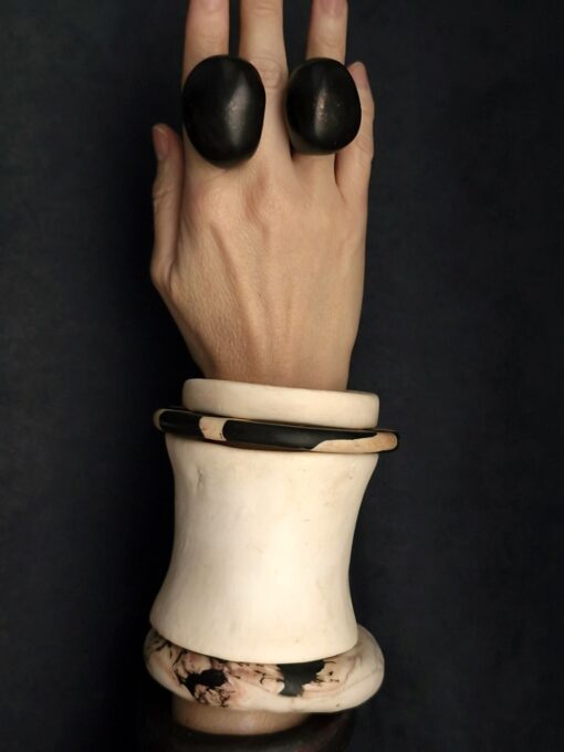 Vegan Ivory & Black Bangle Stack Size S (Set of 5) - Image 2