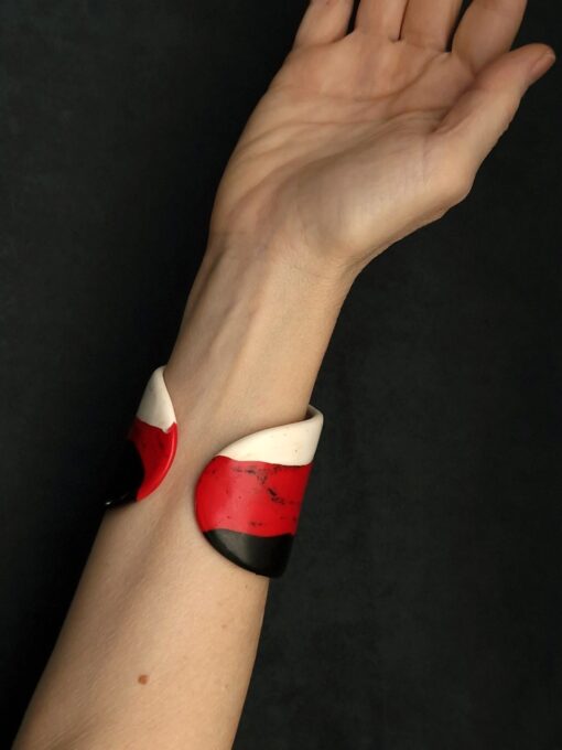 Red, Black & Vegan Ivory Flat Cuff - Adjustable Size (S to L) - Image 2