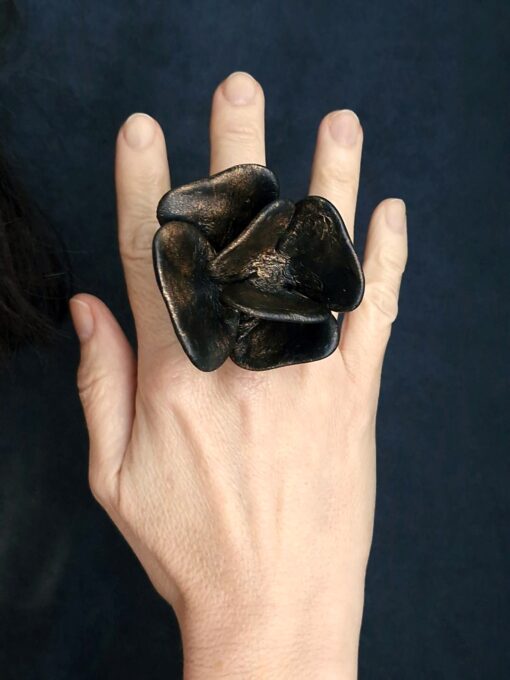 Black with Gold Sheen Flower Ring Size 7.5