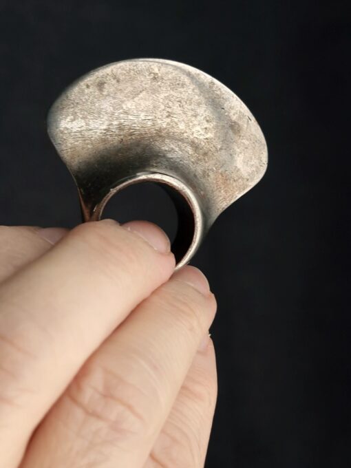 White Bronze Plated Alloy Ring Size 6.5 - Image 6