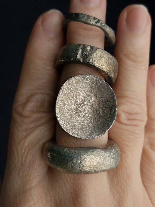 White Bronze Plated Alloy Rings (Set of 4) Size 8 - Image 3