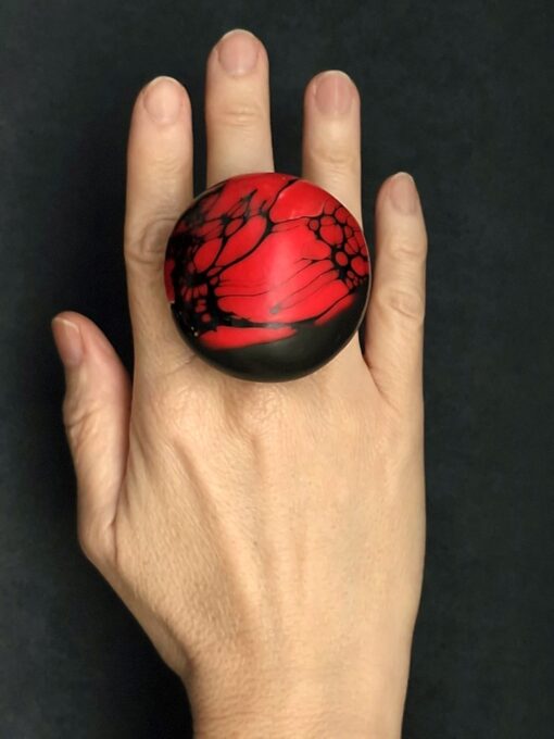 Red & Black Ring Size 6.5 - Image 3