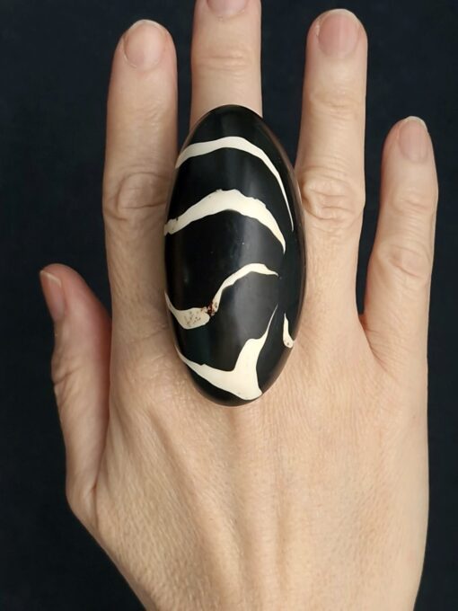 Black & Vegan Ivory Ring Size 7 - Image 5