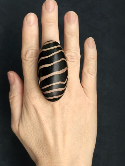 Black & Brown Ring Size 7.5 - Image 2