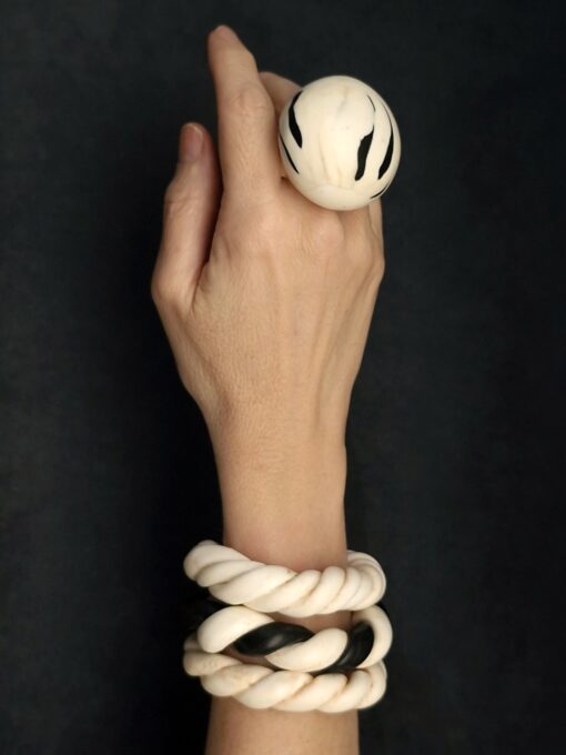 Vegan Ivory & Black Ring Size 7.5 - Image 5