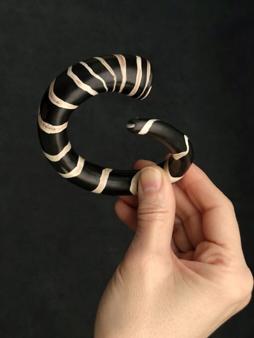 Black & Vegan Ivory Snake Cuff Size S - M - Image 6