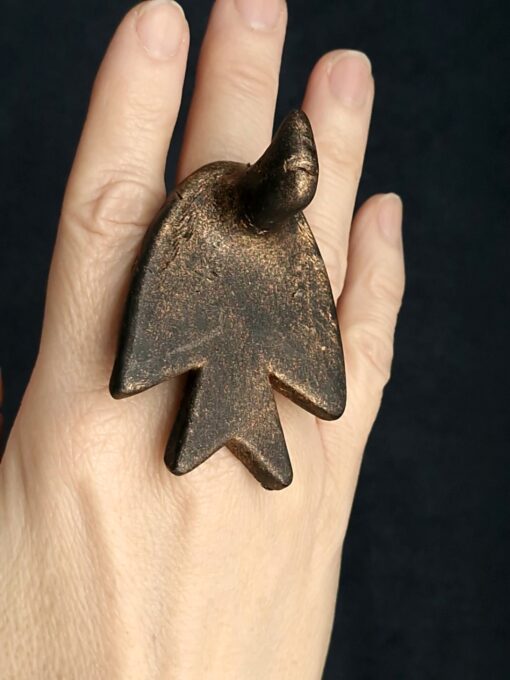 Black with Gold Sheen Sculptured Ring Size 7