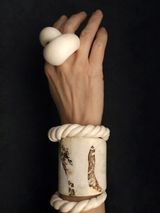 Vegan Ivory Sculptured Ring Size 7 - Image 4