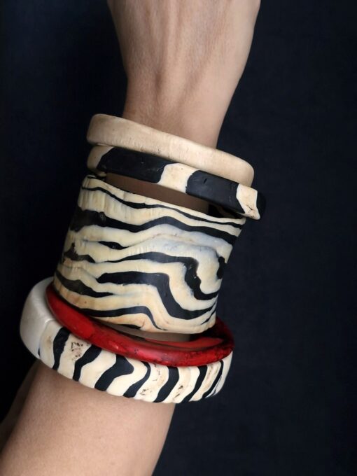 Vegan Ivory, Black & Red Bangle Stack Size L (Set of 5)