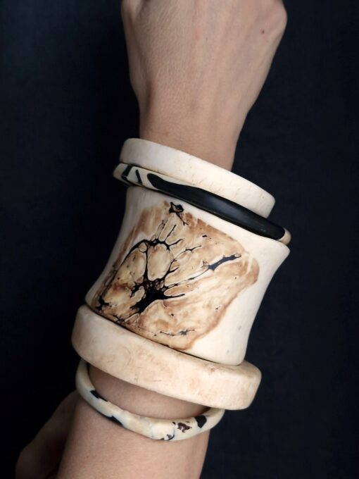 Vegan Ivory & Black Bangle Stack Size L (Set of 5) - Image 2