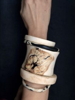 Vegan Ivory & Black Bangle Stack Size L (Set of 5)