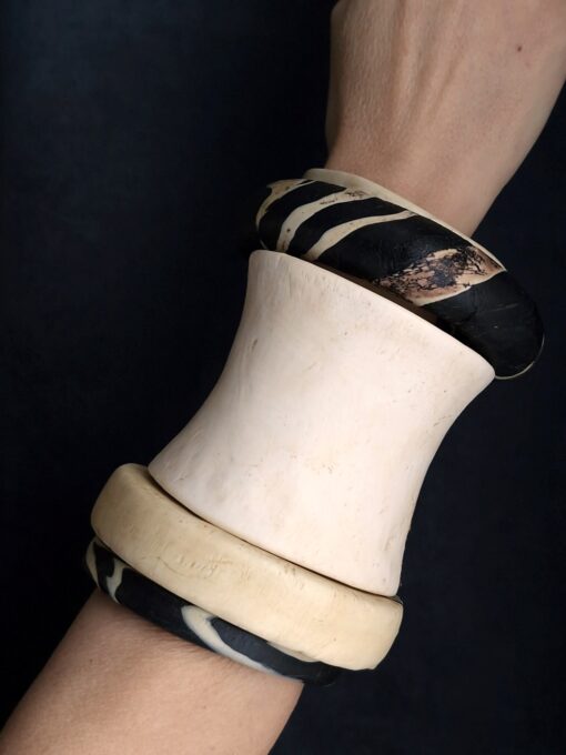 Vegan Ivory & Black Bangle Set (Set of 5) Size M