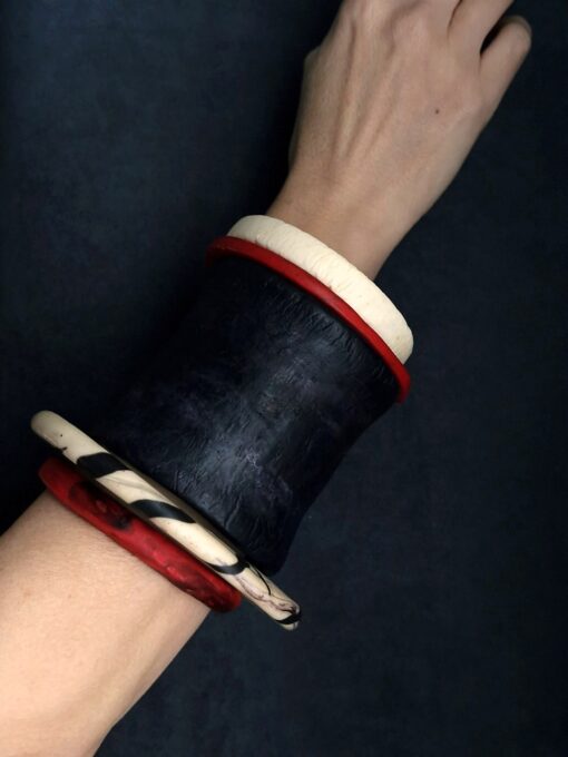Black, Vegan Ivory & Red Bangle Stack Size L (Set of 5)
