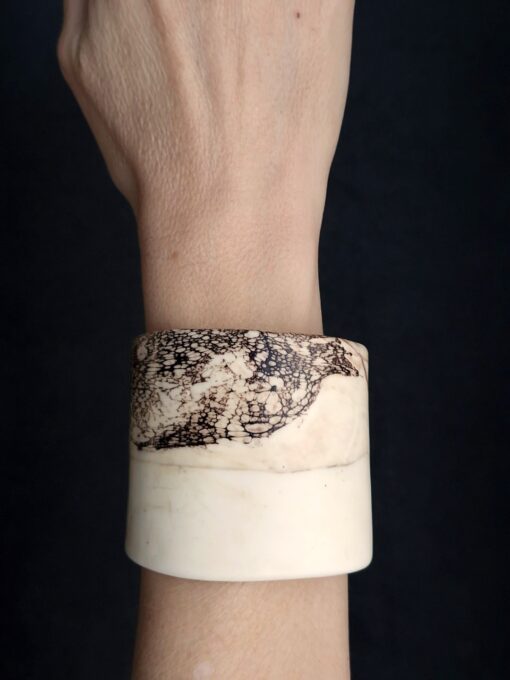 Vegan Ivory Flat Cuff Size M