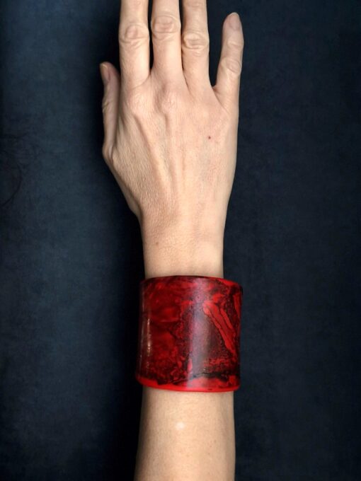 Red & Black Flat Cuff Size M - Image 2