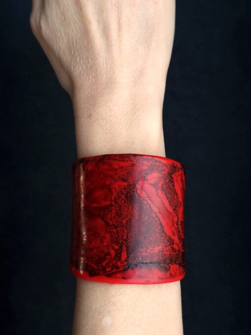 Red & Black Flat Cuff Size M