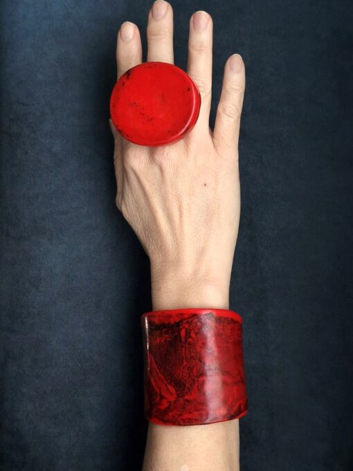 Red & Black Flat Cuff Size M - Image 3