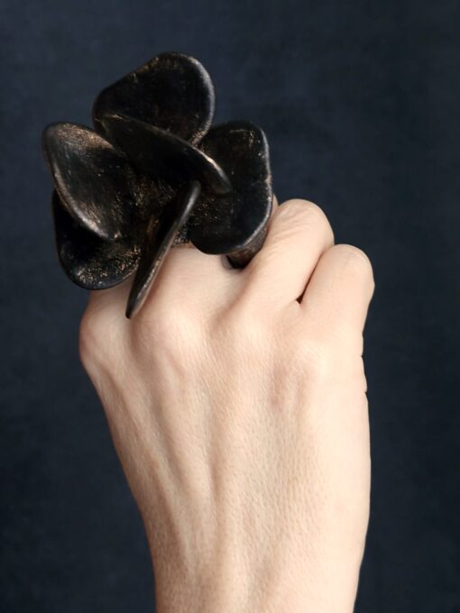 Black with Gold Sheen Flower Ring Size 8 - Image 4