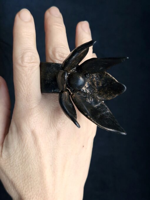 Black with Gold Sheen Flower Ring Size 8.5