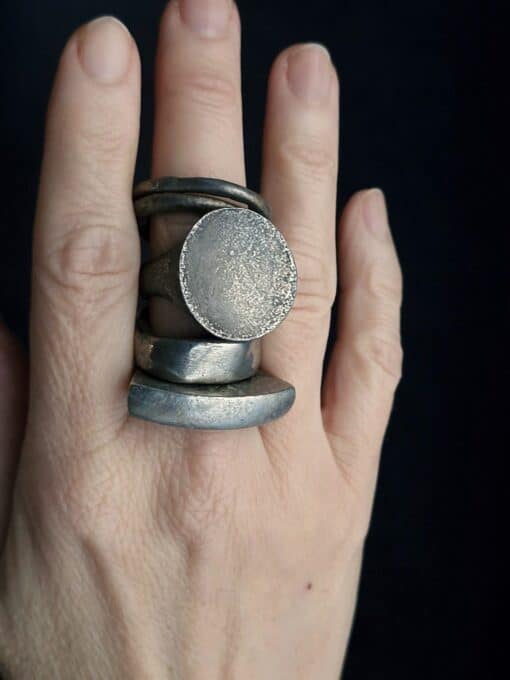 White Bronze Plated Alloy Rings (Set of 5) Size 8 - Image 3