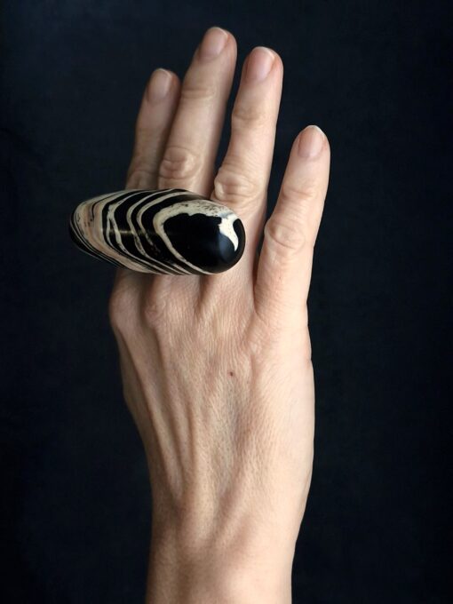 Vegan Ivory & Black Ring Size 7 - Image 3