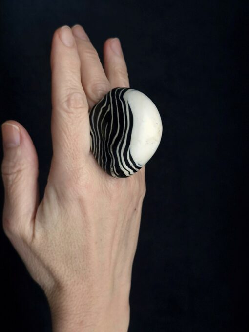Vegan Ivory & Black Ring Size 8 - Image 3