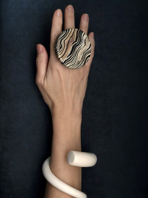 Vegan Ivory & Black Ring Size 7.5 - Image 4