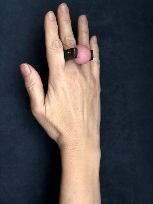Pink & Black Spin Ring - Size 9.5 - Image 7