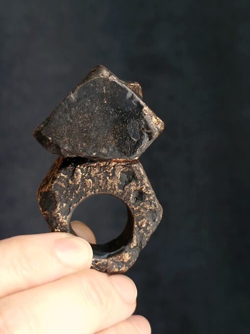 Black with Gold Sheen Sculptured Ring Size 8 - Image 4