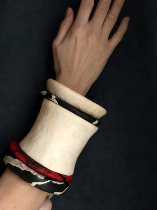 Vegan Ivory, Black & Red Bangle Set (Set of 5) - Size L - XL - Image 2