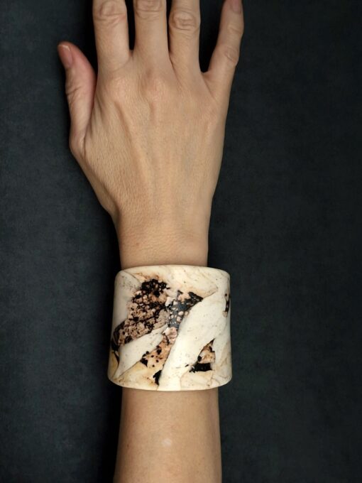 Vegan Ivory Flat Cuff - Size M - L - Image 2