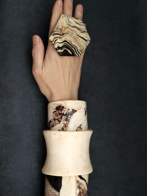 Vegan Ivory Flat Cuff - Size M - L - Image 4