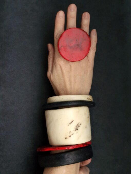 Red & Black Ring - Size 7 - Image 8