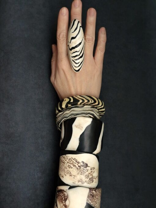 Vegan Ivory & Black Ring - Size 6.5 - Image 4