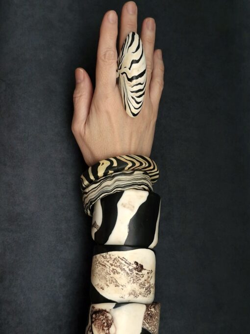 Vegan Ivory & Black Ring - Size 6.5 - Image 5