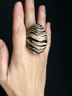 Vegan Ivory & Black Ring - Size 7