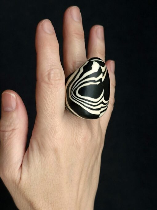 Vegan Ivory & Black Ring - Size 7 - Image 3