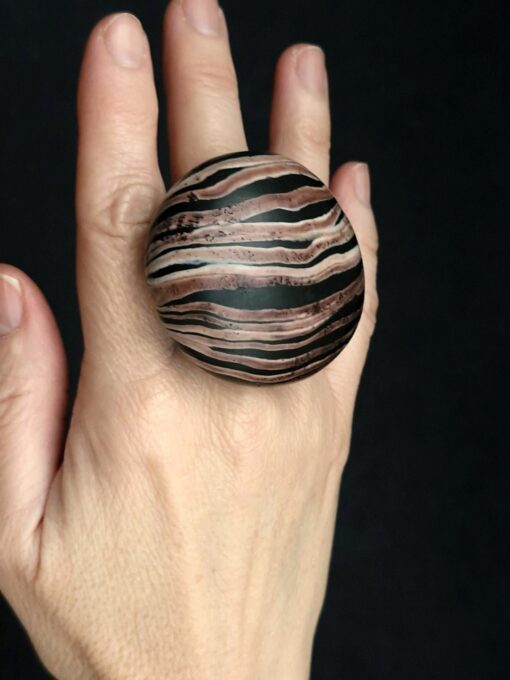 Brown & Black Ring - Size 8 - Image 3