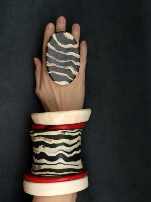 Vegan Ivory & Black Ring - Size 9 - Image 4